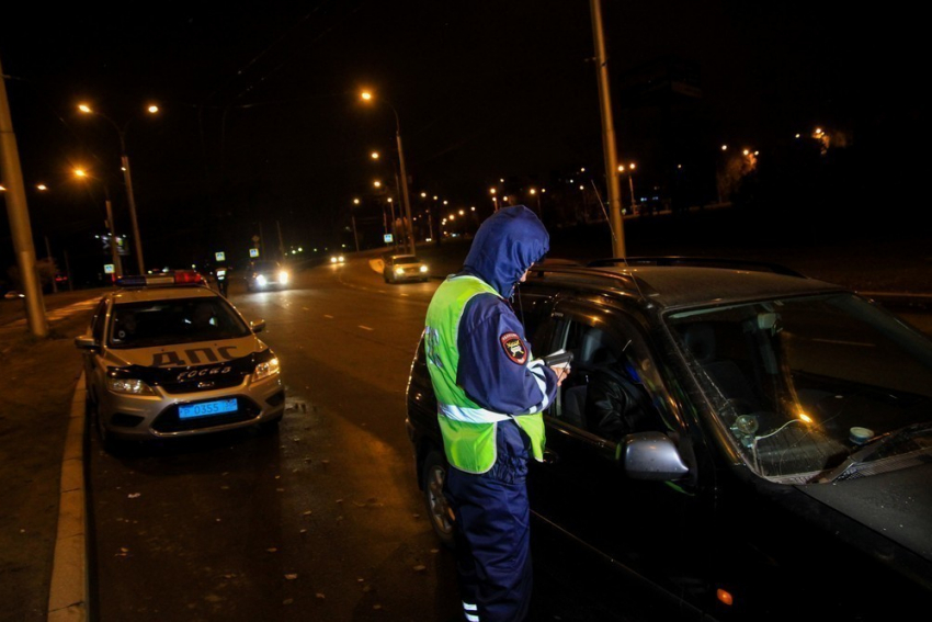 Ночью в Воронеже сотрудники ГИБДД будут останавливать всех автомобилистов