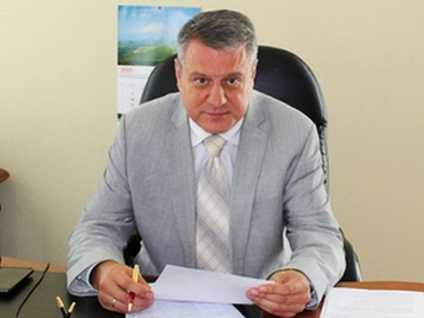 Омбудсмен и экс-глава облизбиркома Сергей Канищев отмечает день рождения в Воронеже