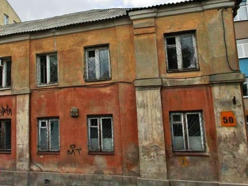 Историческое здание, которое оккупировали бомжи, снова выставили на торги в Воронеже