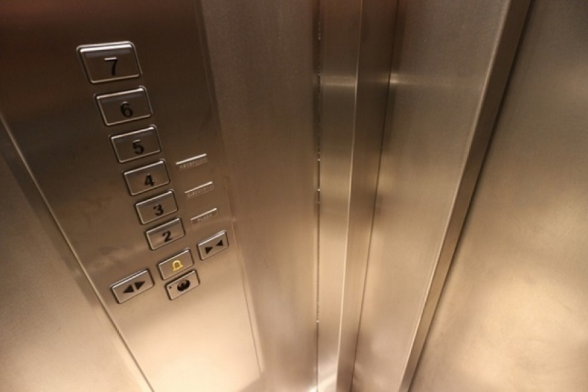 В Нововоронеже испугались, что получат вместо лифтов лебёдки из «Игры престолов»