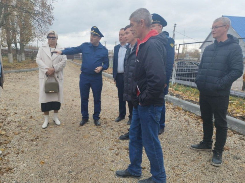 Неторопливые строители привлекли внимание зампрокурора Воронежской области