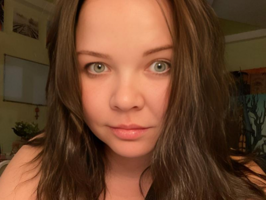 "Не ребенок, а взрослая шаболда": борец с педофилами из Воронежа жестко прошлась по детским конкурсам красоты