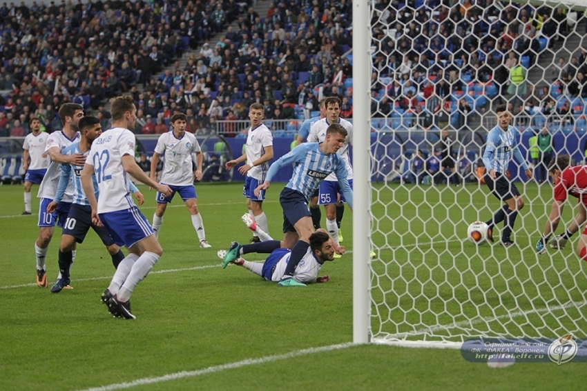 На открытии стадиона «Самара Арена» наказали воронежский «Факел»