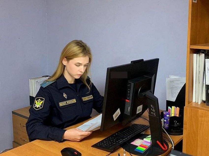 УК выплатила 500 тысяч рублей владелице затопленной квартиры после вмешательства приставов в Воронеже