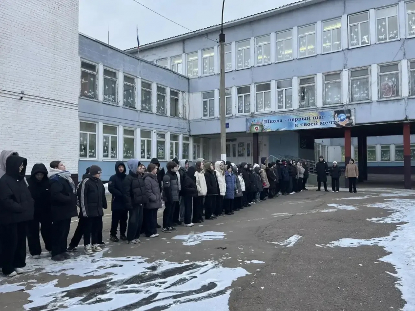 Дорогим ремонтом школы в Россоши займется маленькая воронежская фирма 