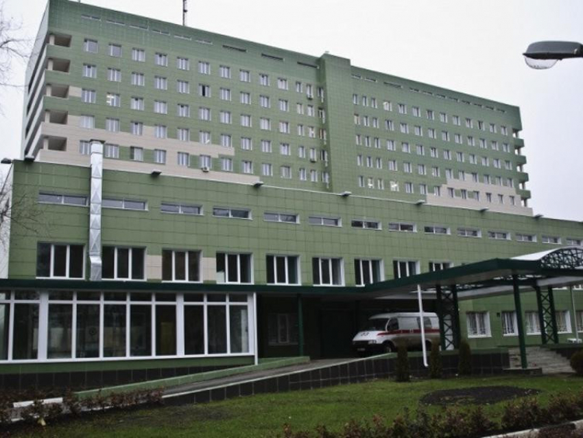 Воронежская больница, пережившая вспышку COVID-19, перестала принимать зараженных коронавирусом