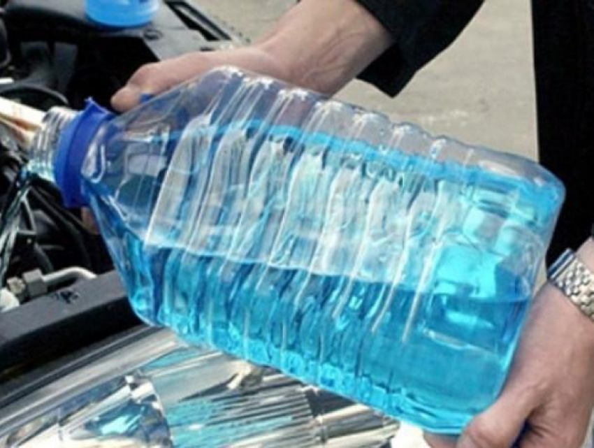 Воронежцам продавали незамерзайку с превышением уровня метанола в 700 раз