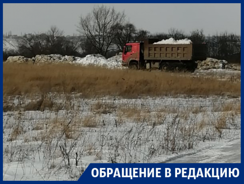 Кладбище черного снега: жители сообщили о подозрительных КамАЗах в Воронеже