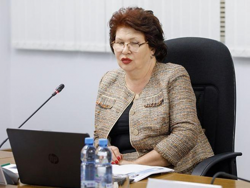 Старожила облправительства Сафонову не спешат делать министром финансов