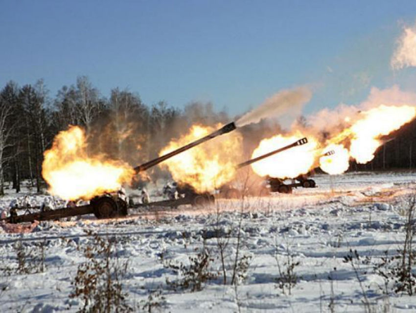 Перед штурмом города военные провели артподготовку под Воронежем