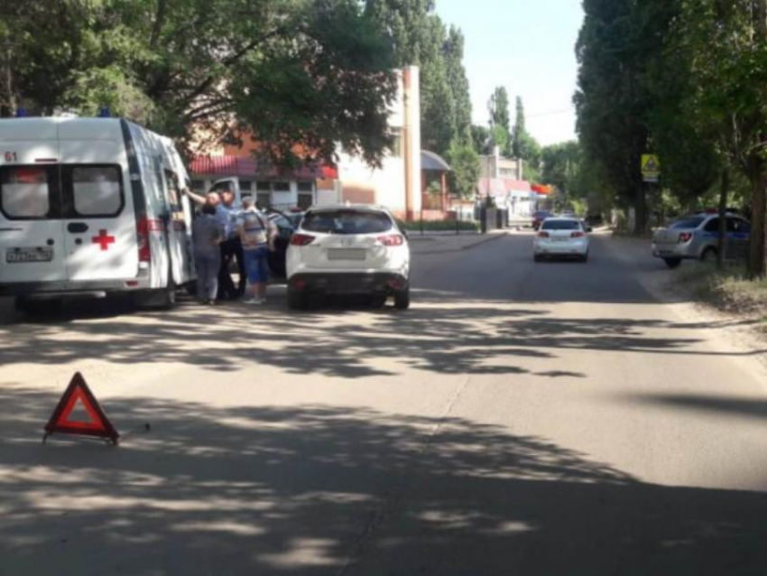 Женщина на Mazda CX-5 сбила школьника в Воронеже 