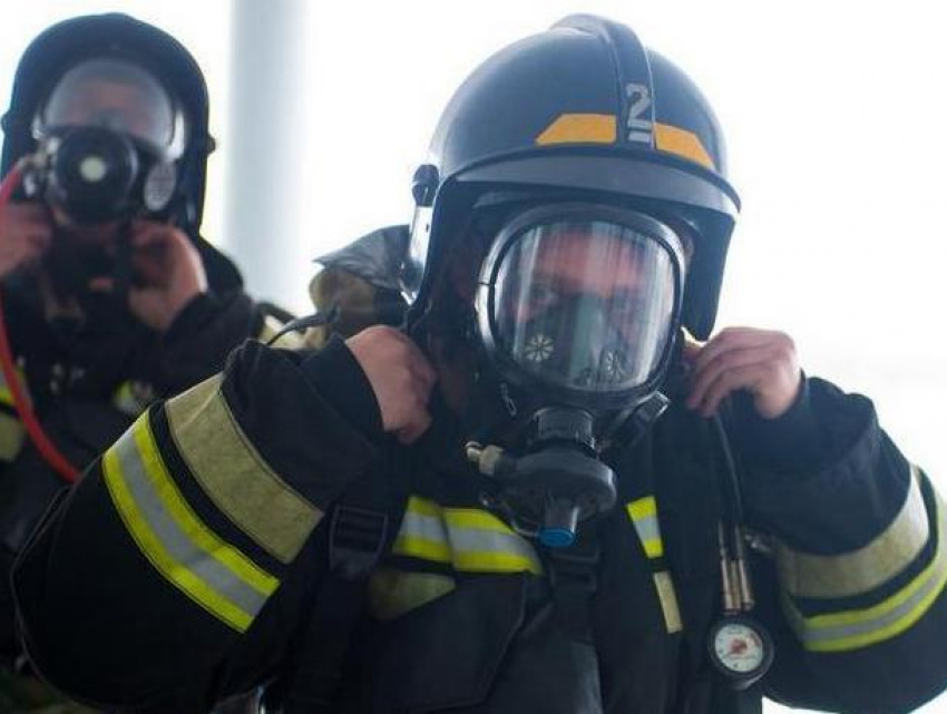 Стала известна причина скопления пожарных у ТРЦ в Воронеже