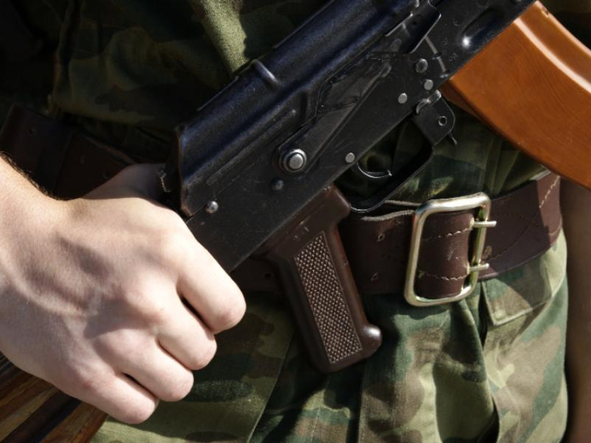 19-летнего контрактника нашли мертвым в воронежском селе