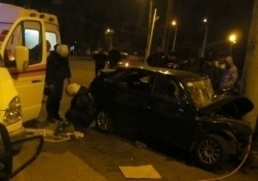 При столкновении «Лады» с деревом в Воронеже погиб 22-летний водитель