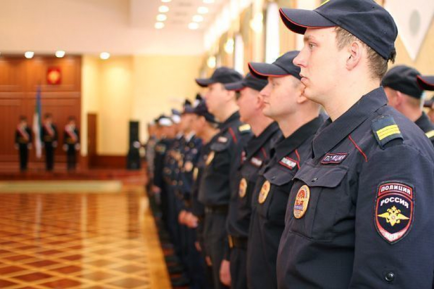 Воронежские полицейские задержали женщину при оборудовании «закладок»