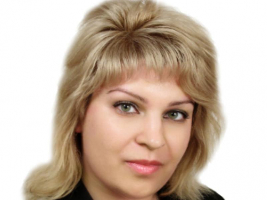Бард и борец «За Русь!» в одном лице первой подала документы на выборы в Госдуму от Воронежской области