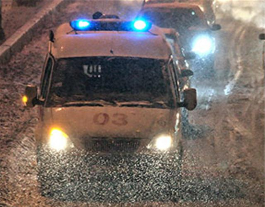 В Воронеже 26-летний водитель на иномарке сбил двух девушек 