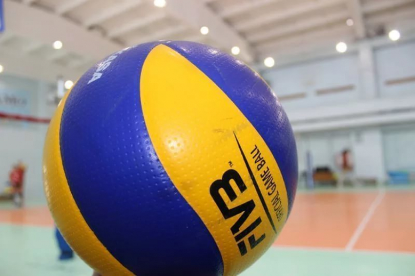 Воронежский волейбольный клуб «Кристалл» разгромил «Торпедо» в домашнем матче