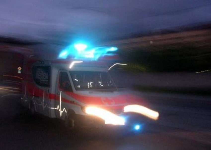 В Бобровском районе ночью «Фольксваген» сбил мужчину, перебегавшего дорогу