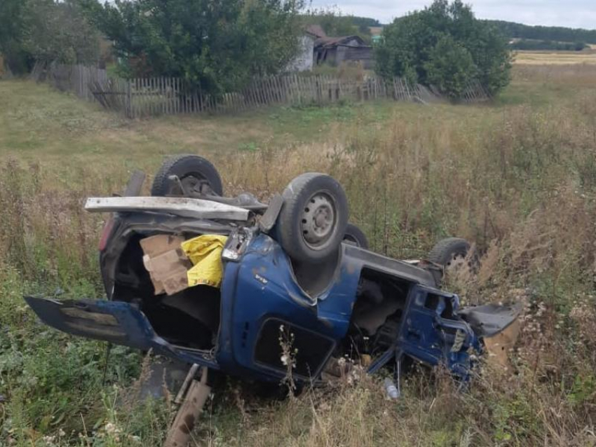 13-летний водитель легковушки пострадал в ДТП на воронежской дороге