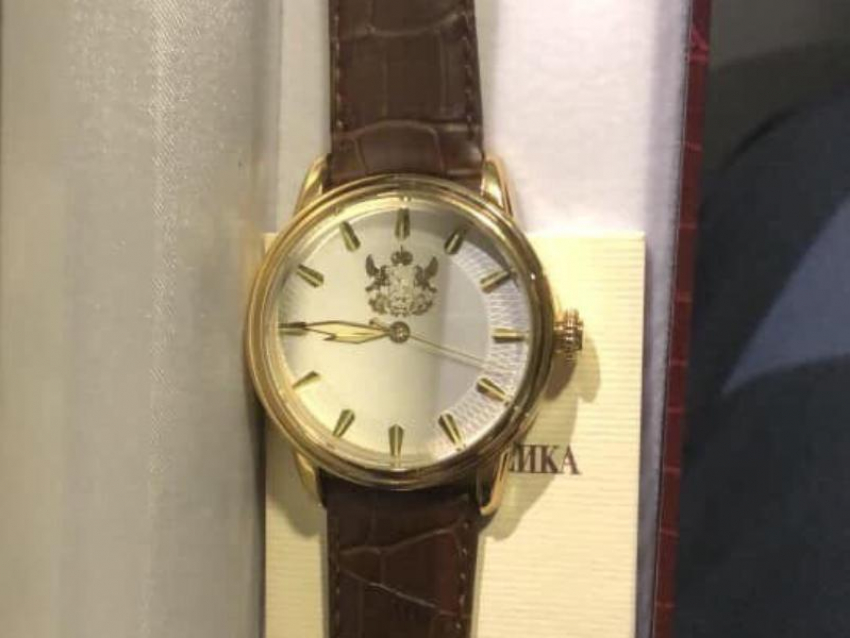 Стало известно, кто и за сколько купил часы губернатора Гусева