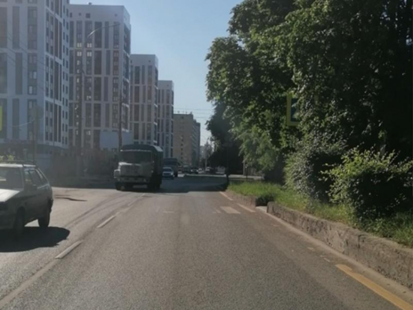 Мэрские чиновники ответили на критику по «стертой» дорожной разметке в Воронеже 