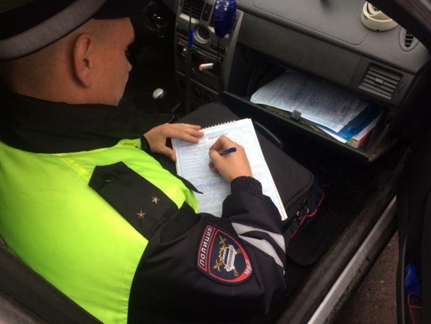 В Воронеже полицейские сообщили о сплошных проверках водителей на алкоголь