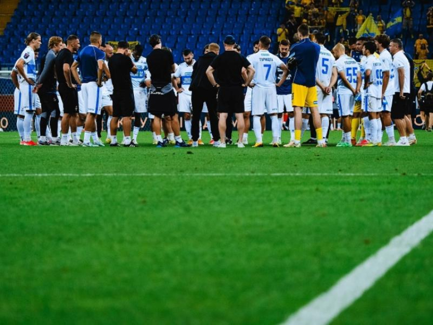Удар защитника воронежского «Факела» по микрофону вещателя РПЛ может обернуться штрафом
