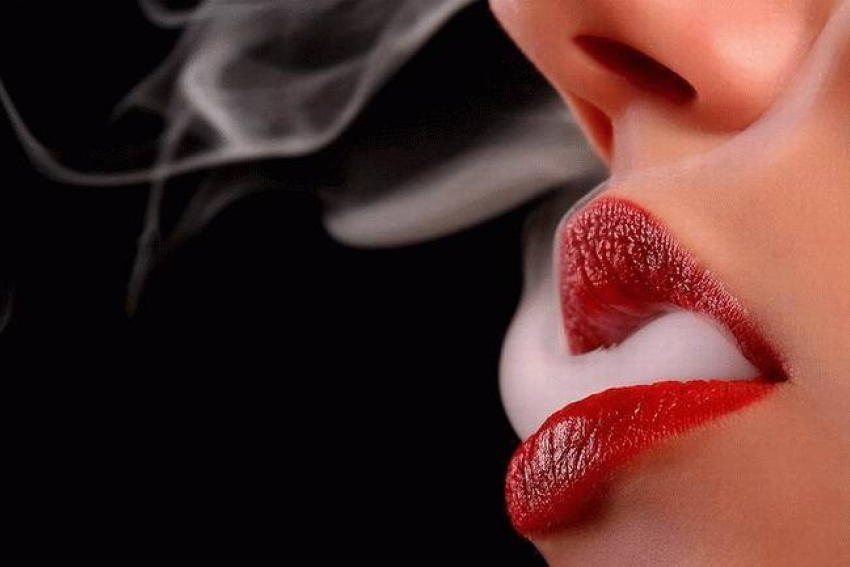 Девушки из Воронежа не бросают курить из-за молодых людей