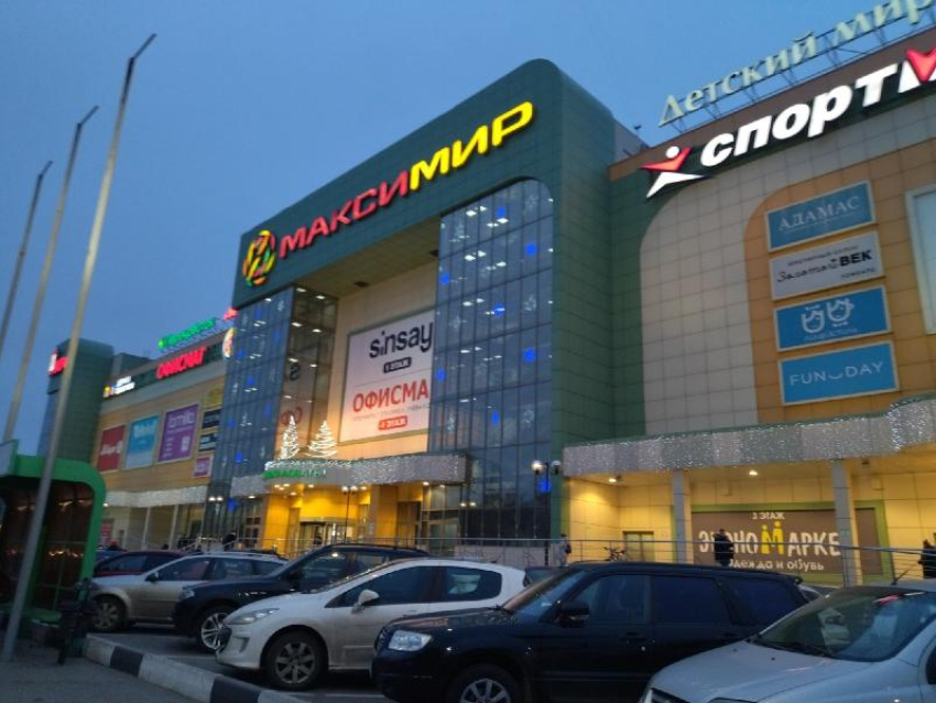 Воронежцев убеждают в закрытии «Максимира» после ночной атаки ВСУ
