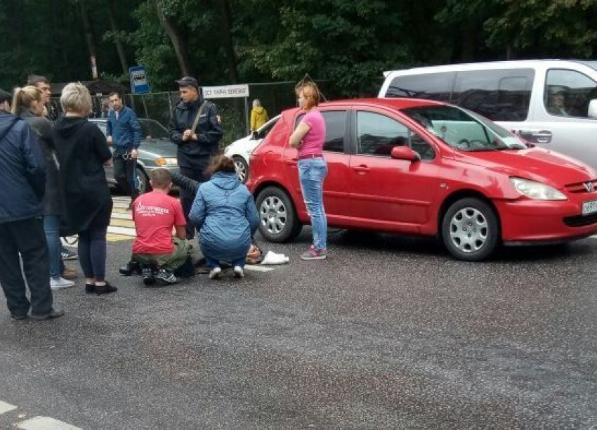 Воронежцы запечатлели последствия наезда на девушку-пешехода