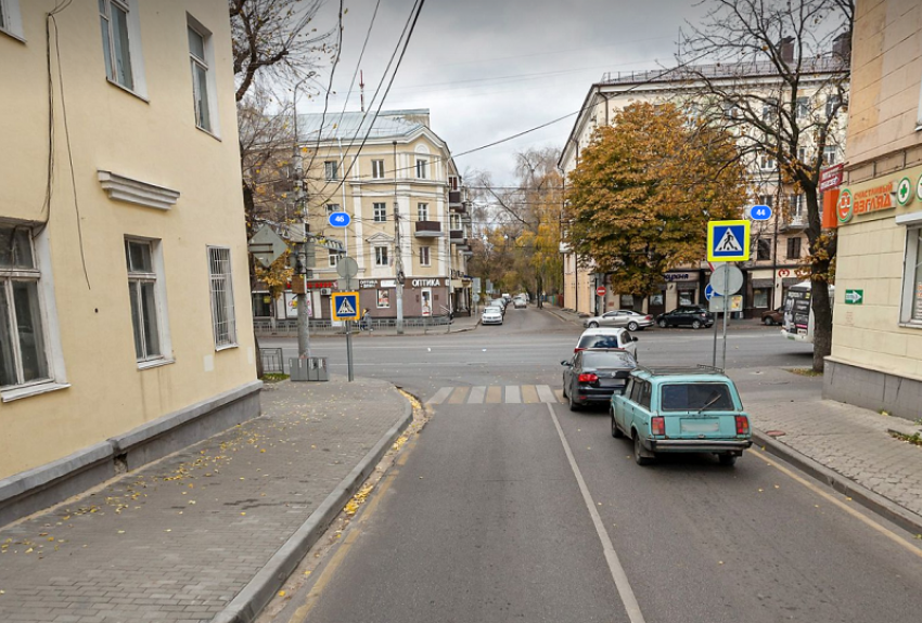 Золотой перекресток: на благоустройство тротуара в Воронеже потратят миллионы 