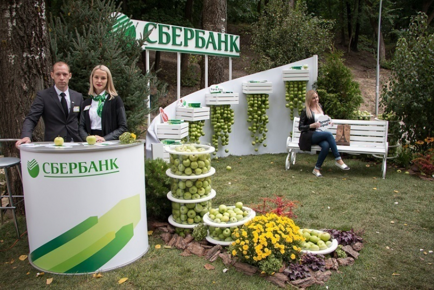 Сбербанк представил на фестивале «Город-сад» экологичный офис
