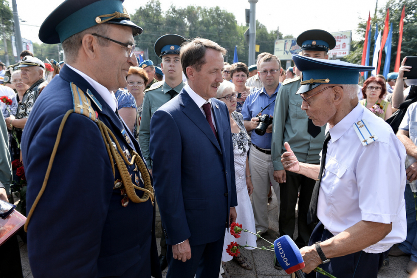 За Алексея Гордеева будут агитировать общественники, бизнесмены и артистка
