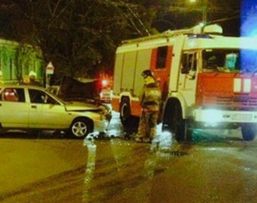 В Воронежской области при столкновении двух легковушек два человека погибли 