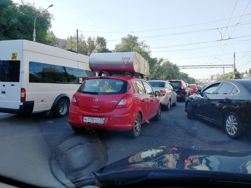 Воронежцы пришли в восторг от самодельного багажника на Opel