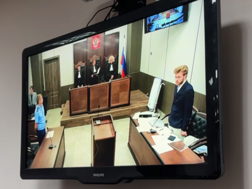 Московский суд отменил решение о недопуске Дмитрия Кухаренко на выборы в Воронеже