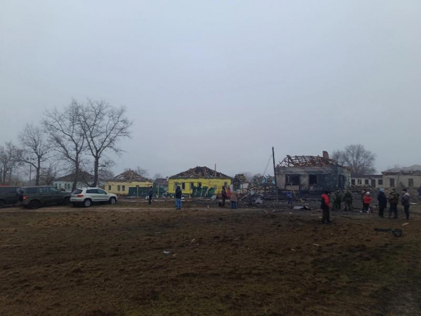 Стало известно о четырех пострадавших из-за падения авиабомбы на село под Воронежем