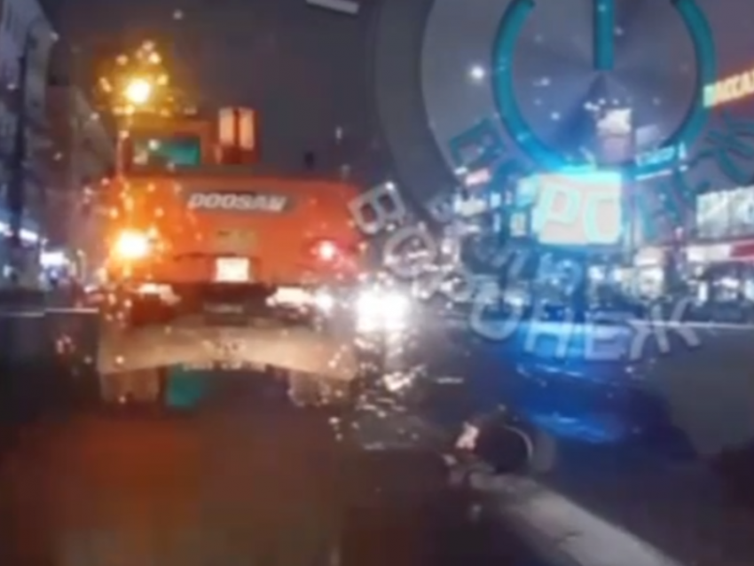 Водитель спецтехники уехал после наезда на пенсионерку в центре Воронежа 