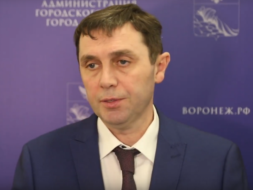 "Сложно что-то исправить": мэр Петрин назвал места с худшей уборкой снега в Воронеже