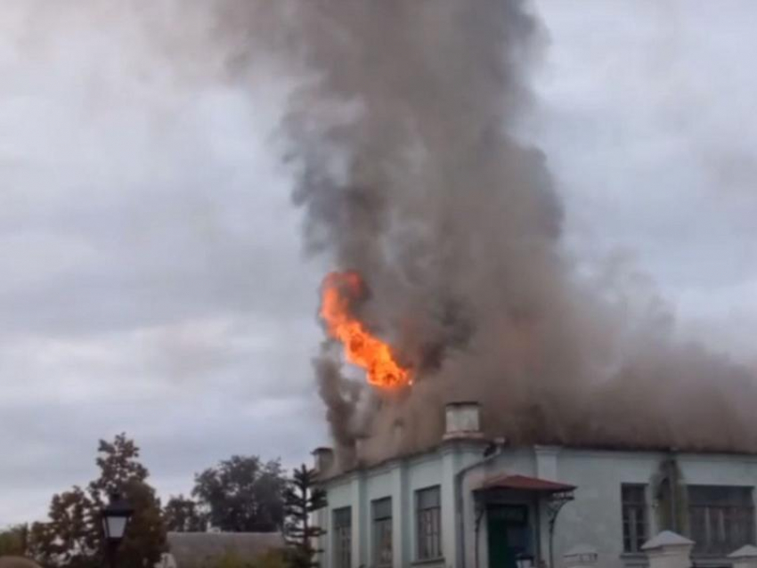 Прокуратура проверит обстоятельства возгорания педагогического колледжа в Воронежской области