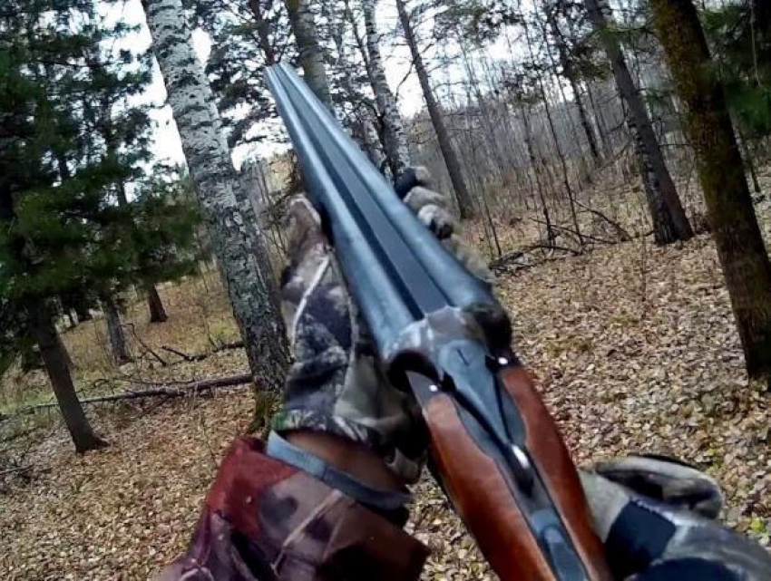 В Воронежской области 15-летний подросток застрелил мужчину в кустах во время охоты 