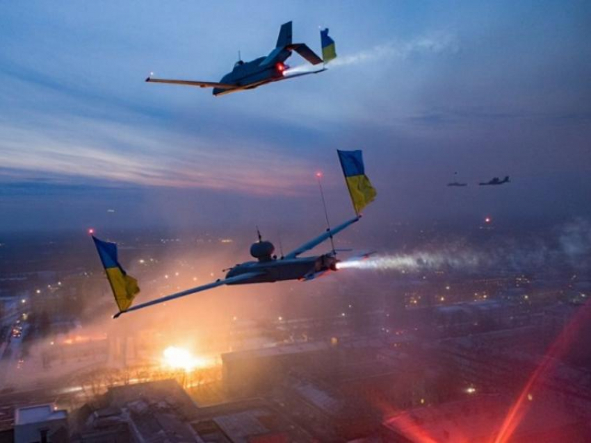 Фасад дома и забор были повреждены в результате атаки БПЛА на Воронежскую область