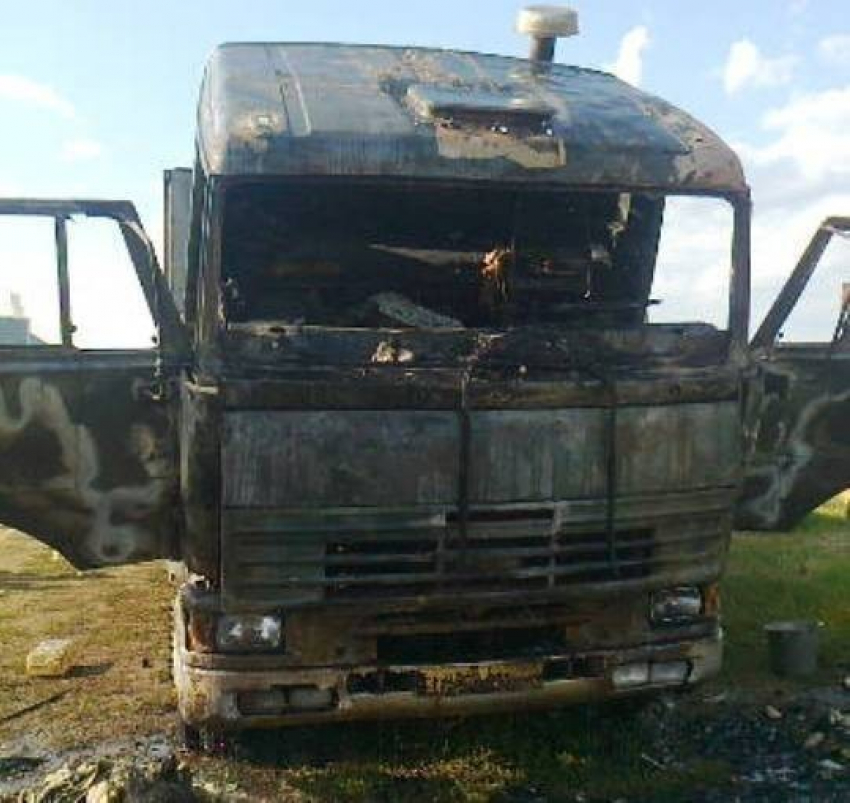В Воронежской области загорелся грузовик «Камаз»