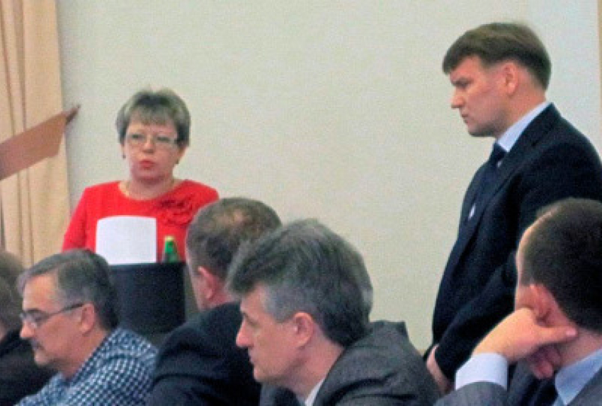 Нахимичили! В пригороде Воронежа продали участки земли с дорогой - гораздо дешевле рыночной стоимости