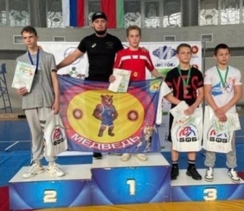 Юный воронежец стал победителем Международного турнира по вольной борьбе
