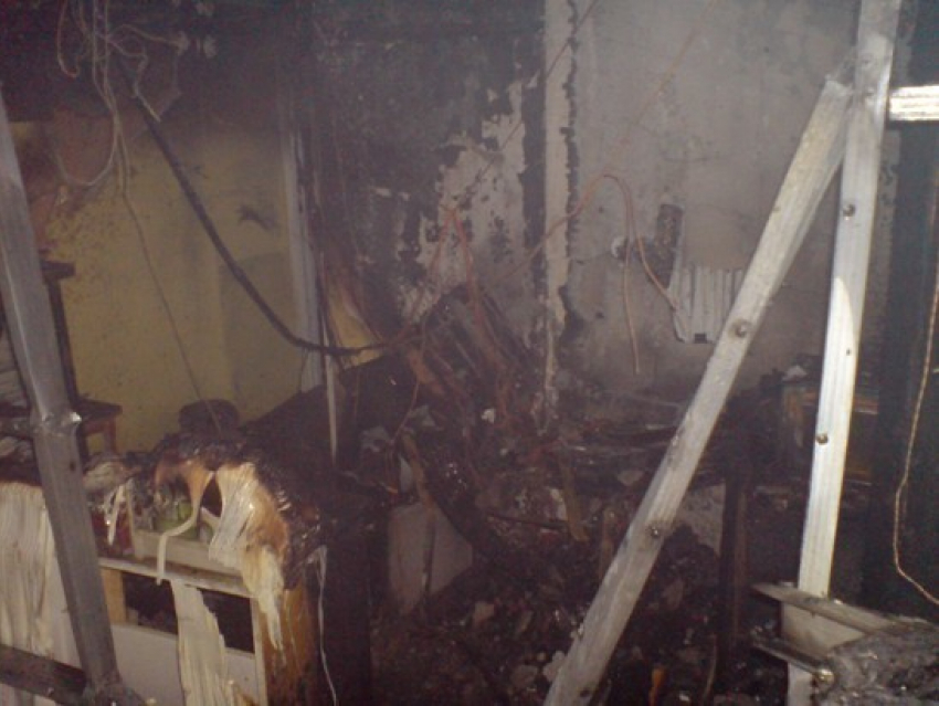 В Воронеже из-за пожара в магазине эвакуировали шесть человек 