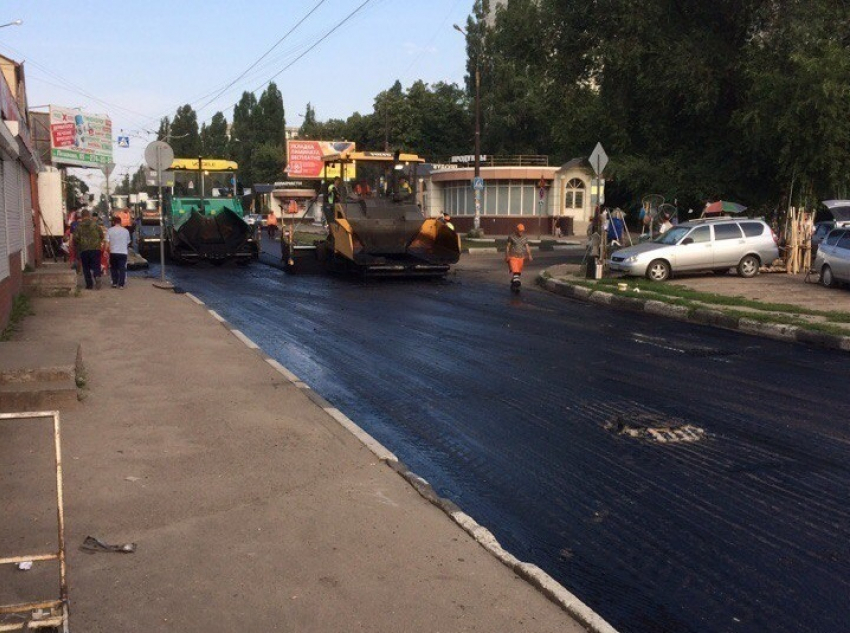 Дорожные работы спровоцировали огромную пробку в Северном микрорайоне Воронежа