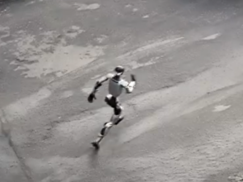 «Кто им управляет?»: воронежские дороги шокировали даже робота