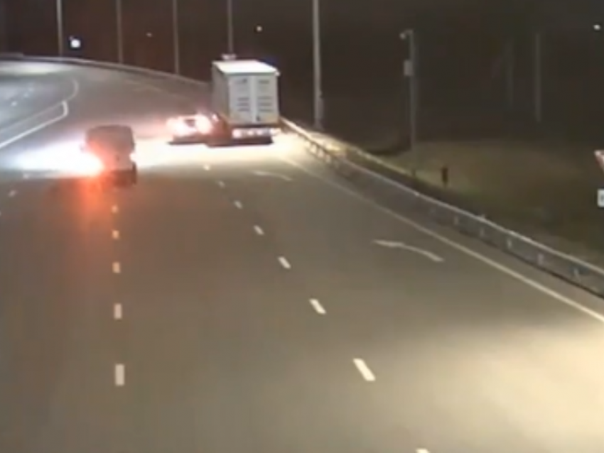 Водитель забыл сына на федеральной трассе под Воронежем 